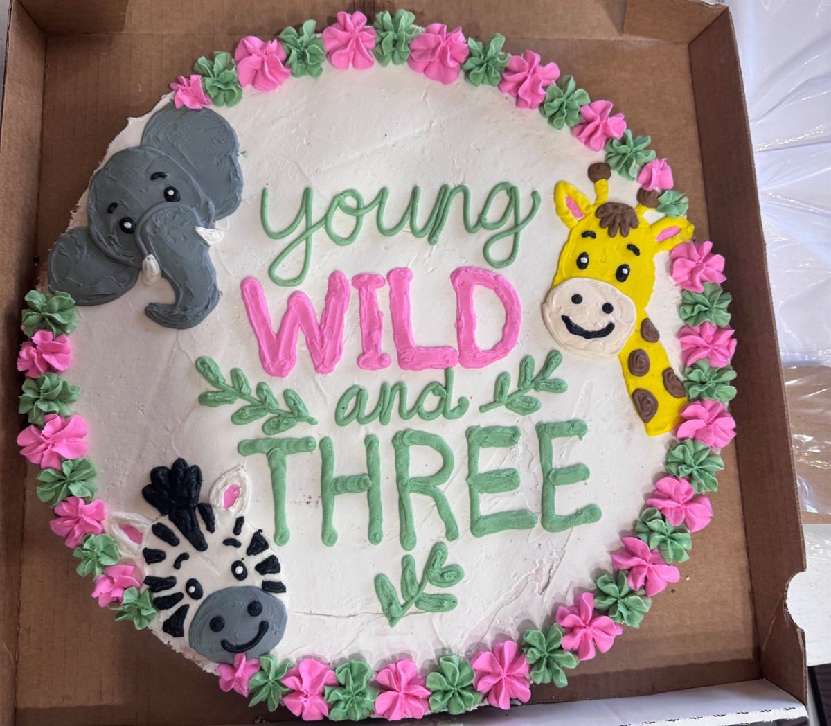 Jungle animal themed birthday cake by Bay Bay's Bakes